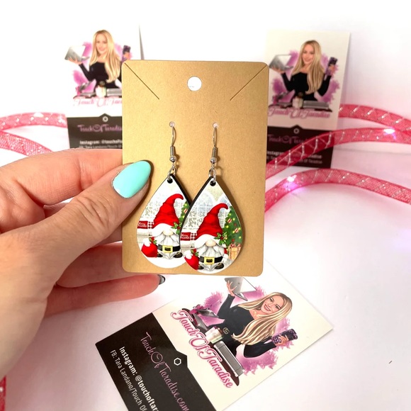 Santa Gnome teardrop earrings - Picture 2 of 2